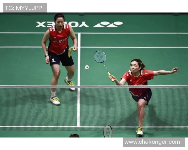 上海羽毛球队在邀请赛中的默契配合与战术执行分析