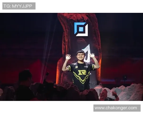 RNG阵地战策略解析：如何在英雄联盟中掌控胜局与团队协作